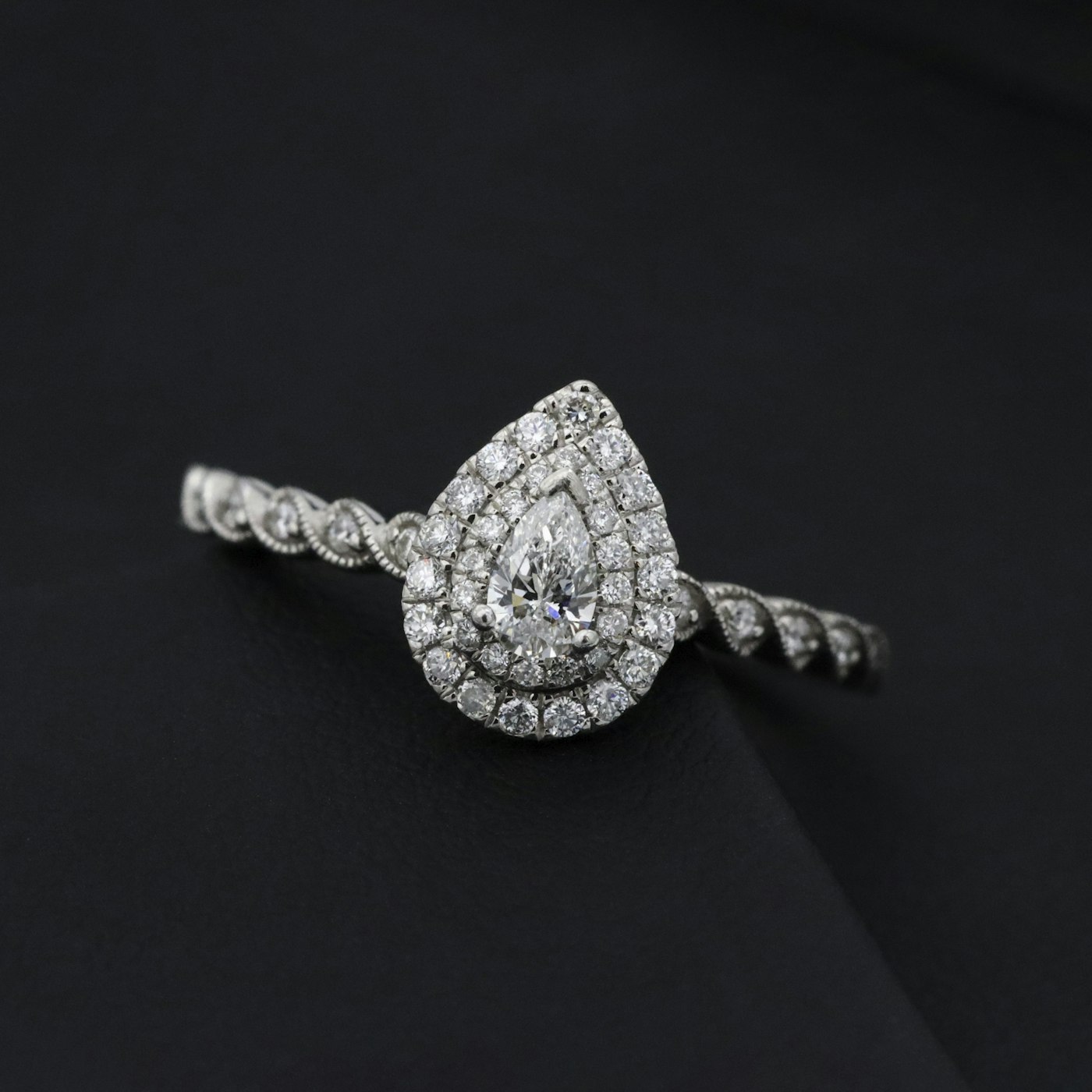 Pear Double Halo